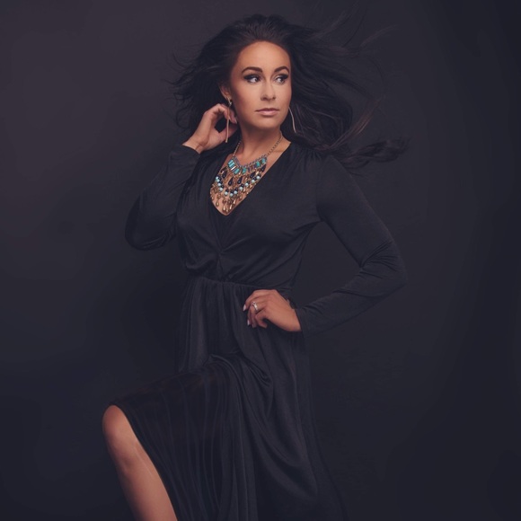 Meet your Posher, Amy - Picture 8 of 11